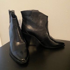 Bonnie Chameleon bootie